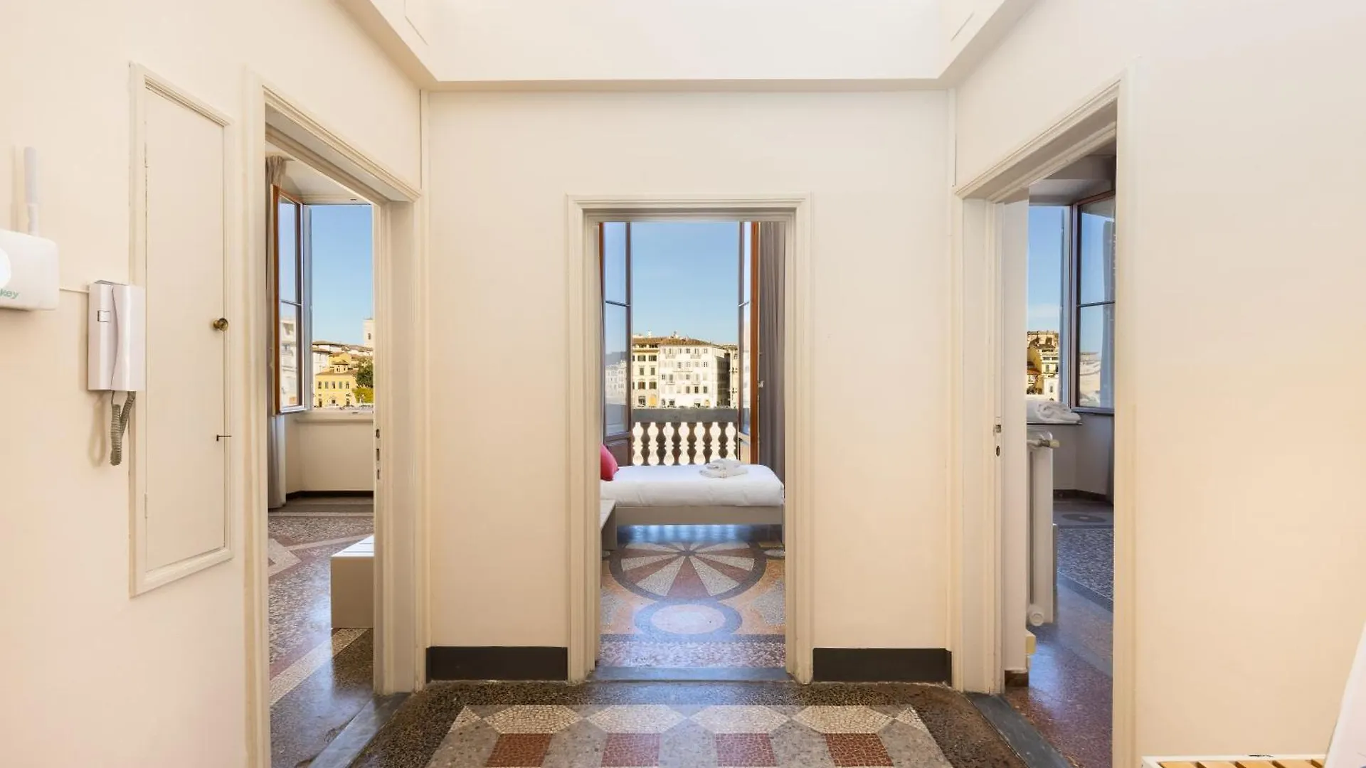 アパート Panoramic Home 5 Min Ponte Vecchio And Center フィレンツェ イタリア